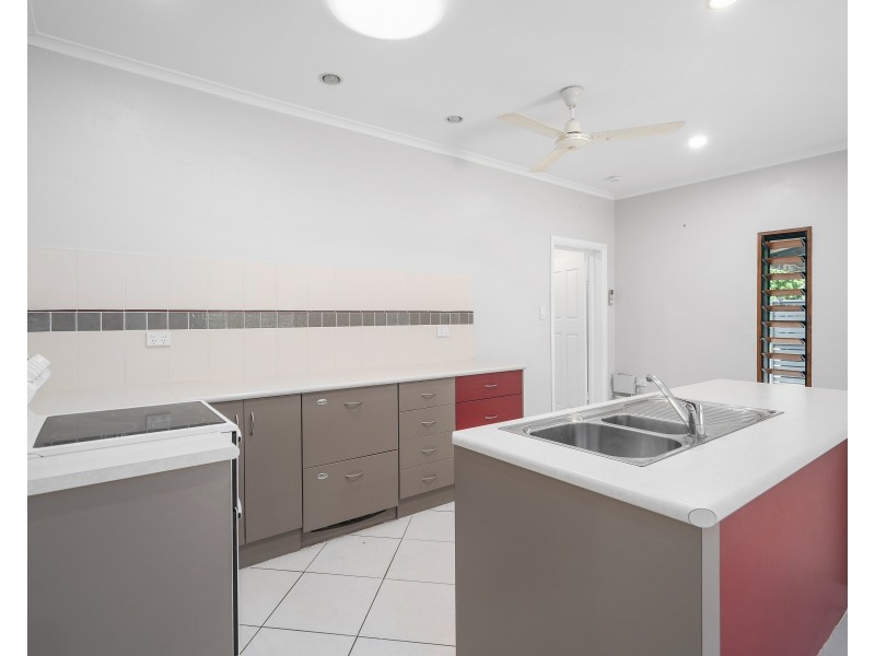 27 Jaye Street, Edge Hill QLD 4870