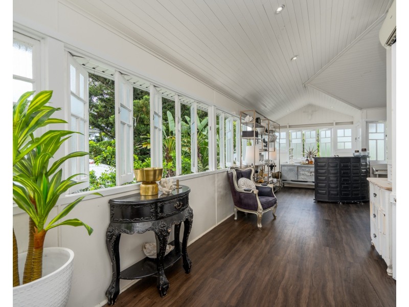 301 McLeod Street, Cairns North QLD 4870