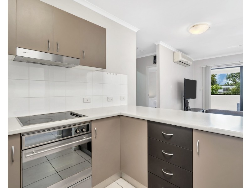 101/92-98 Digger Street, Cairns North QLD 4870