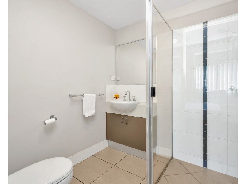 101/92-98 Digger Street, Cairns North QLD 4870