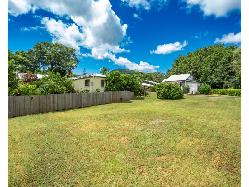26 Vallely Street, Freshwater QLD 4870