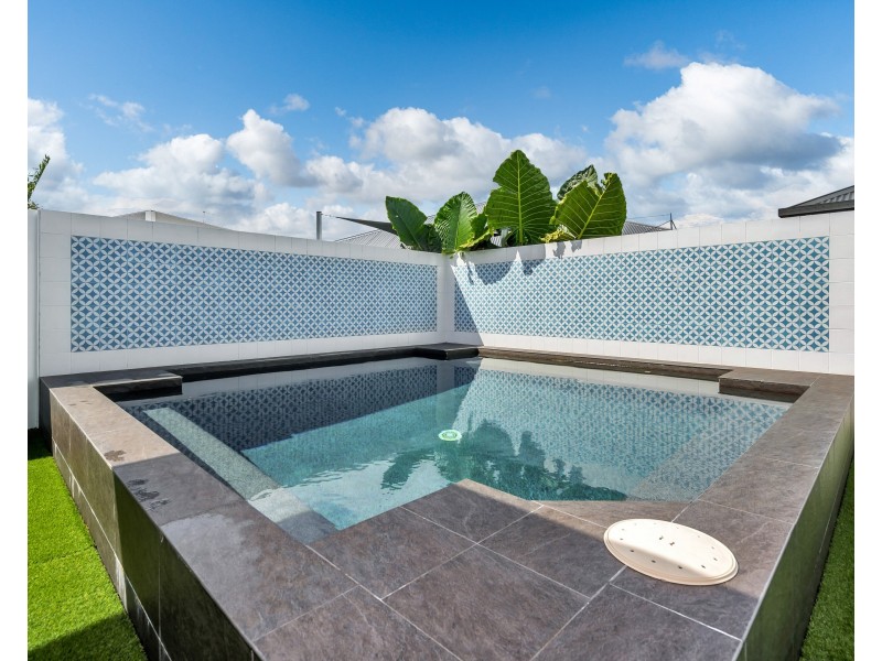 16 Charringa Link, Smithfield QLD 4878