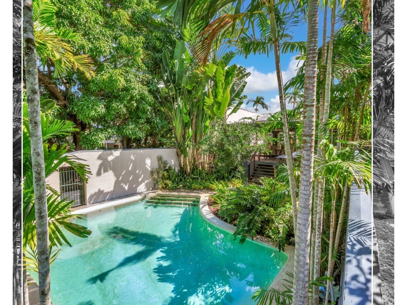 2 Albion Street, Yorkeys Knob QLD 4878