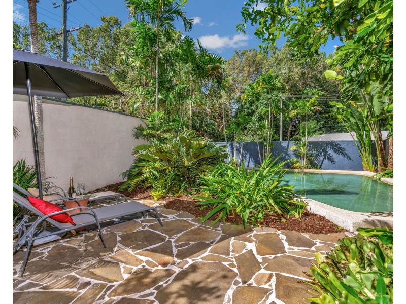 2 Albion Street, Yorkeys Knob QLD 4878