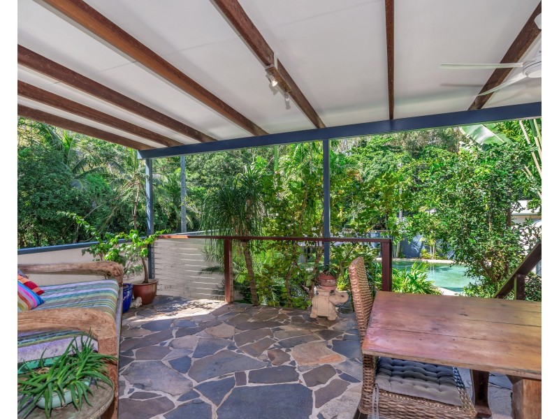 2 Albion Street, Yorkeys Knob QLD 4878
