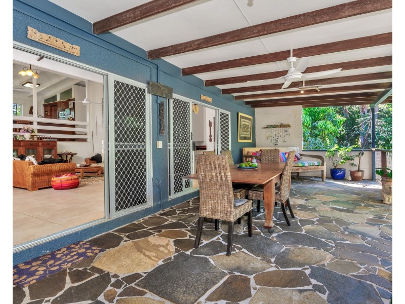 2 Albion Street, Yorkeys Knob QLD 4878