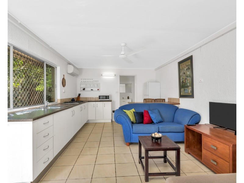 2 Albion Street, Yorkeys Knob QLD 4878