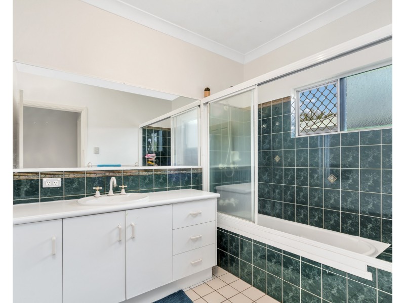 5 Cooma Street, Mount Sheridan QLD 4868