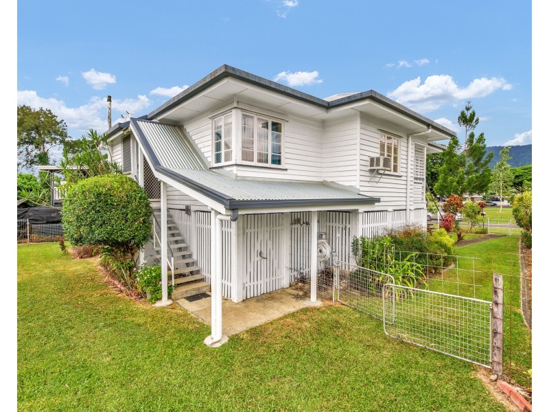 6 Hoad Street, Earlville QLD 4870