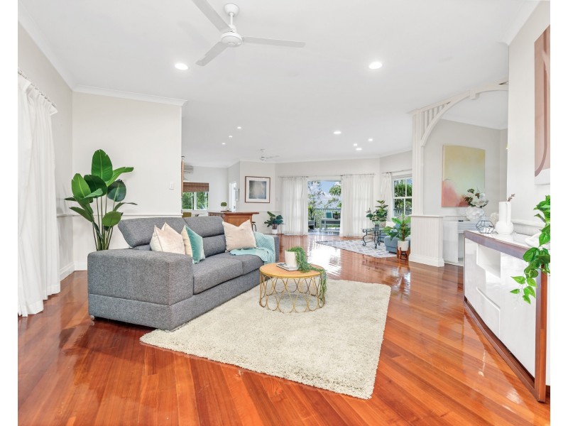 24 Oceanview Place, Mooroobool QLD 4870