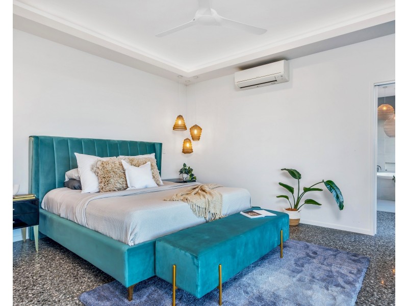 68 The Peak Road, Cairns QLD 4870