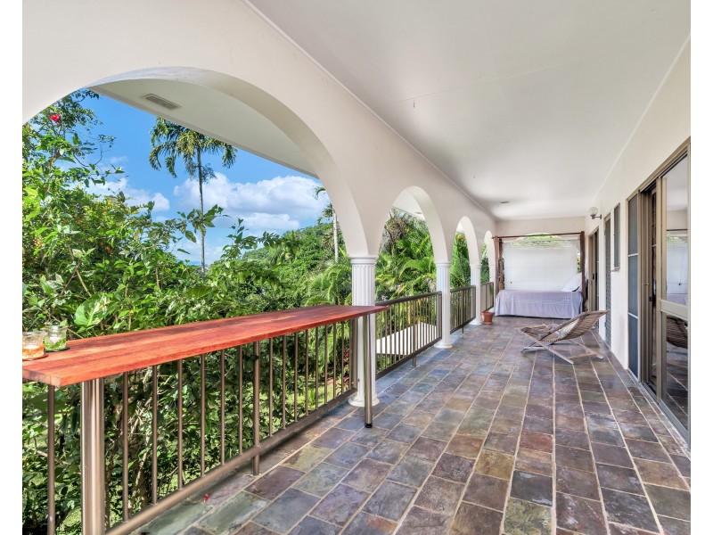 12 Bayview Street, Bayview Heights QLD 4868