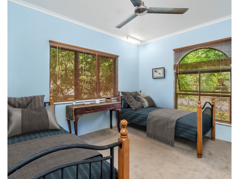 12 Bayview Street, Bayview Heights QLD 4868