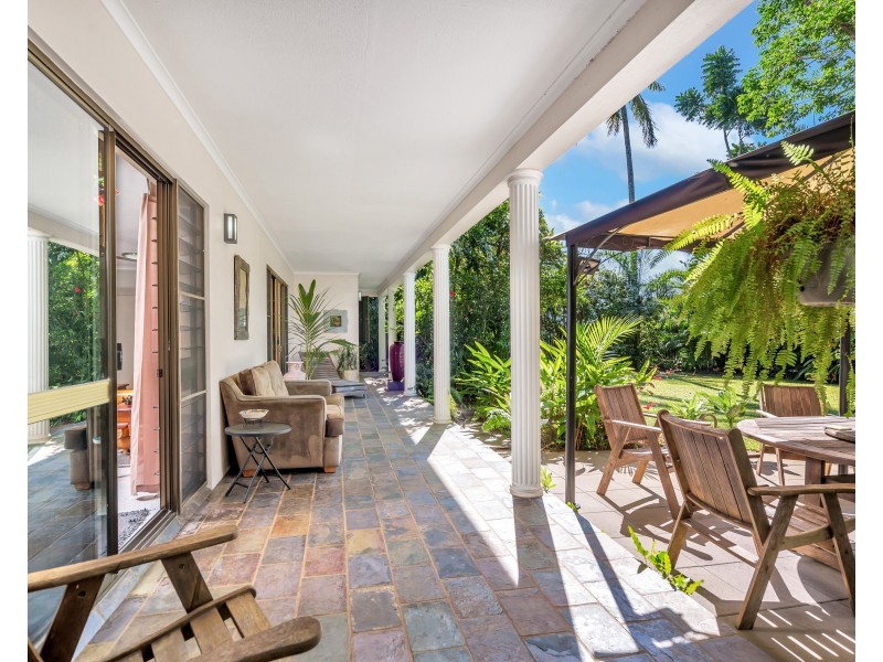 12 Bayview Street, Bayview Heights QLD 4868