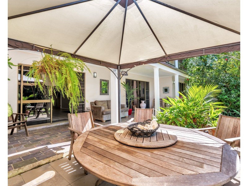12 Bayview Street, Bayview Heights QLD 4868