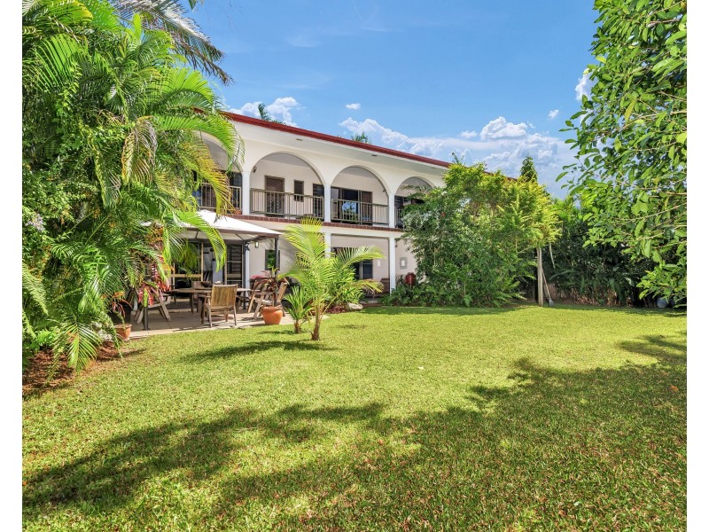 12 Bayview Street, Bayview Heights QLD 4868