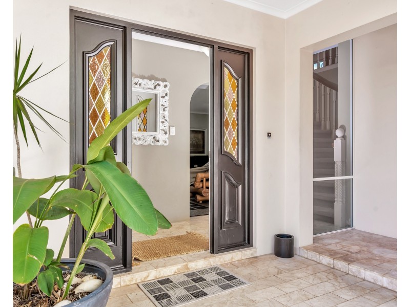 12 Bayview Street, Bayview Heights QLD 4868