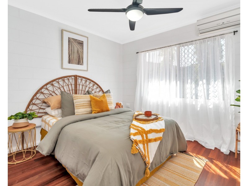 42 Cambrian Avenue, Smithfield QLD 4878