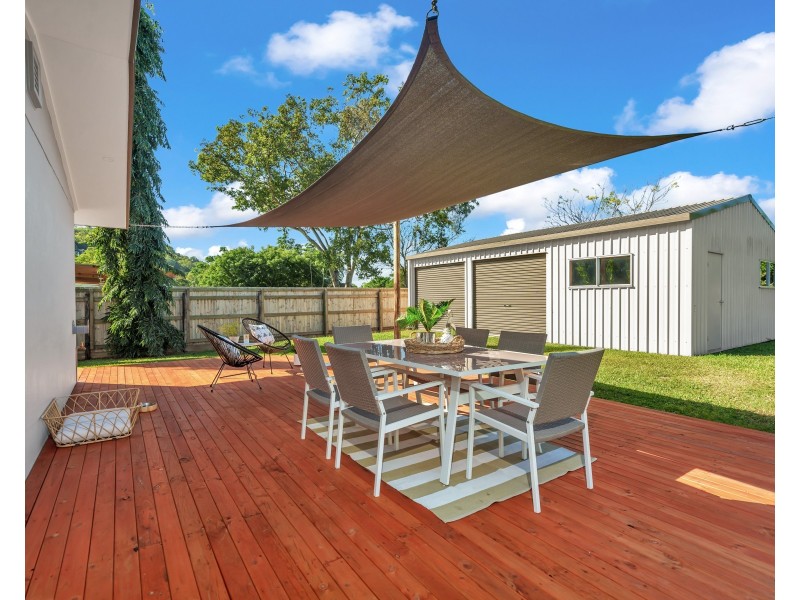 42 Cambrian Avenue, Smithfield QLD 4878