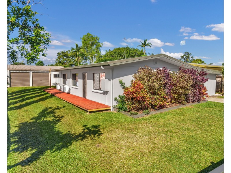 42 Cambrian Avenue, Smithfield QLD 4878