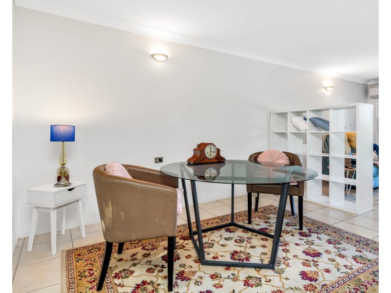 8/347 Lake Street, Cairns North QLD 4870