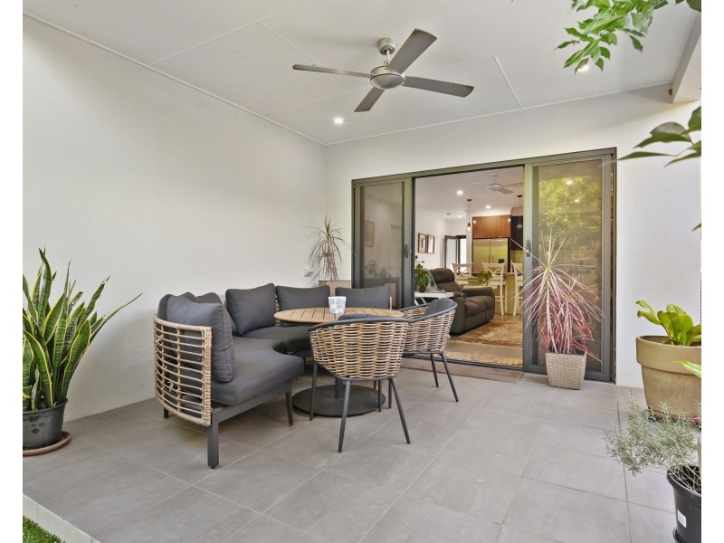 74 Edge Court, Manoora QLD 4870