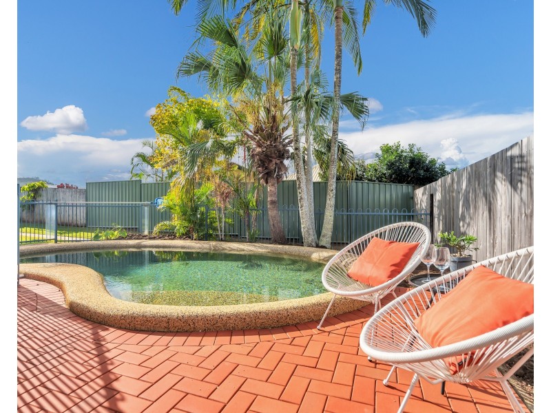 10 Sweetlip Close, Kanimbla QLD 4870