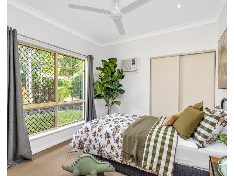 10 Sweetlip Close, Kanimbla QLD 4870