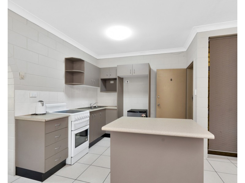 8/8 Maytown Close, Manoora QLD 4870