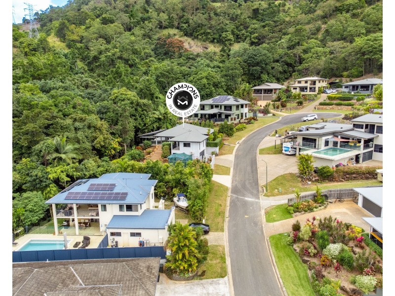 8 Hussar Close, Kanimbla QLD 4870