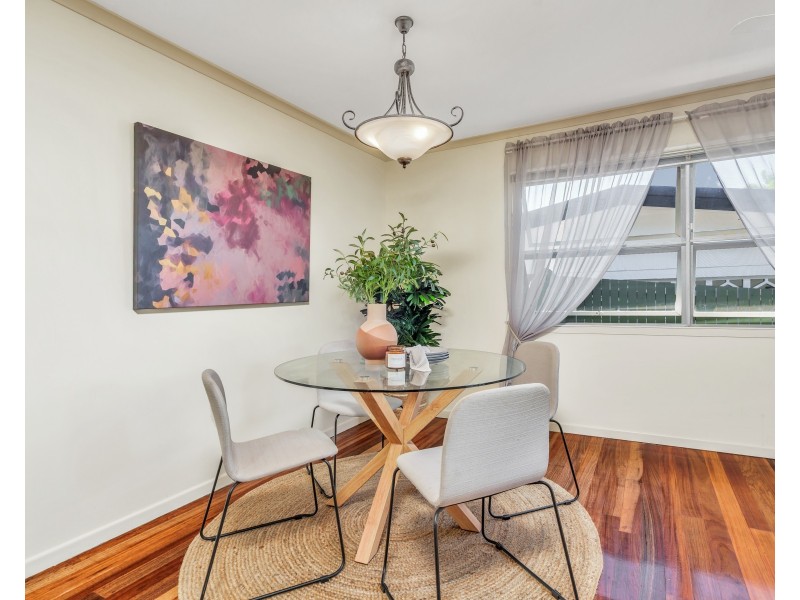 32 Sommerville Crescent, Whitfield QLD 4870