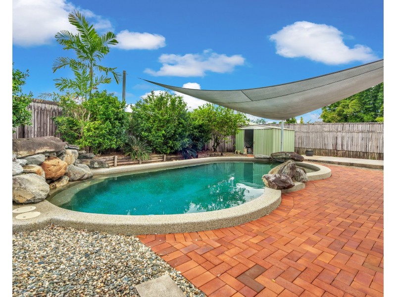 6 Diamond Street, Mount Sheridan QLD 4868