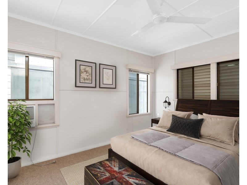 120 Mcleod Street, Cairns City QLD 4870