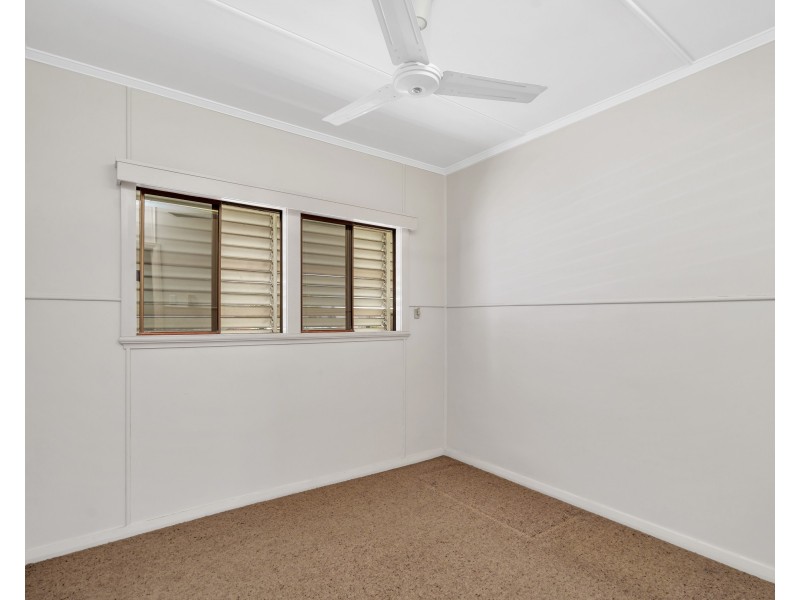 120 Mcleod Street, Cairns City QLD 4870