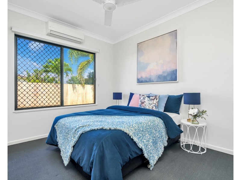 46 City View Crescent, Mooroobool QLD 4870