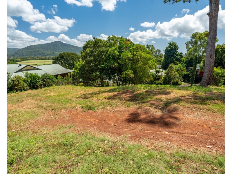 24-26 Martin Street, Freshwater QLD 4870