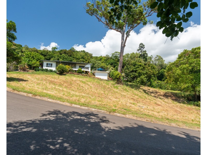 24-26 Martin Street, Freshwater QLD 4870