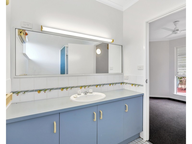 198 Toogood Road, Bayview Heights QLD 4868