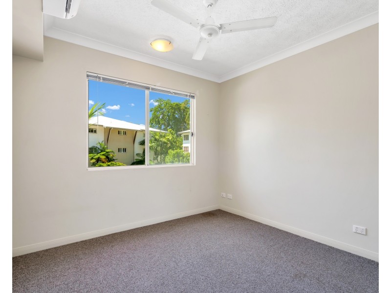 5/1804 Captain Cook Highway, Clifton Beach QLD 4879