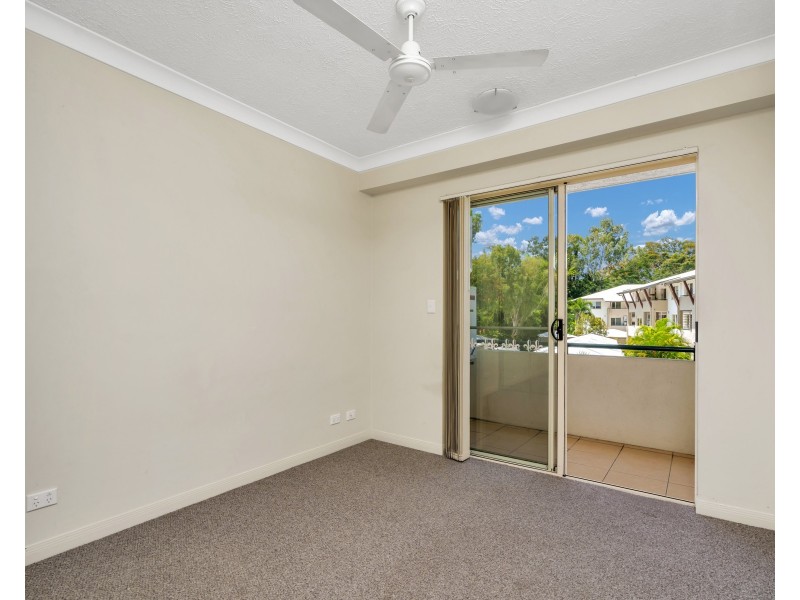 5/1804 Captain Cook Highway, Clifton Beach QLD 4879