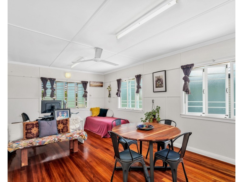 18 Cominos Place, Manunda QLD 4870
