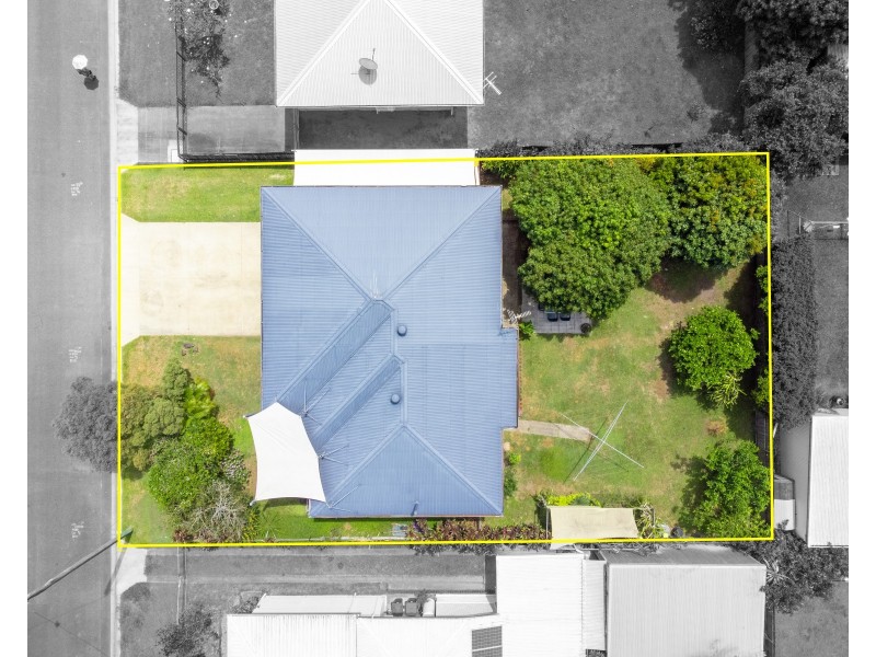 18 Cominos Place, Manunda QLD 4870