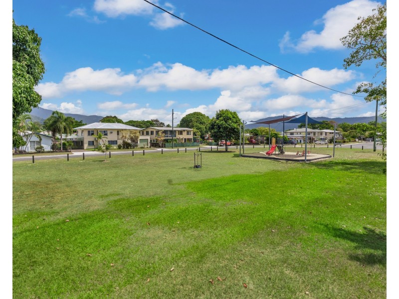 18 Cominos Place, Manunda QLD 4870
