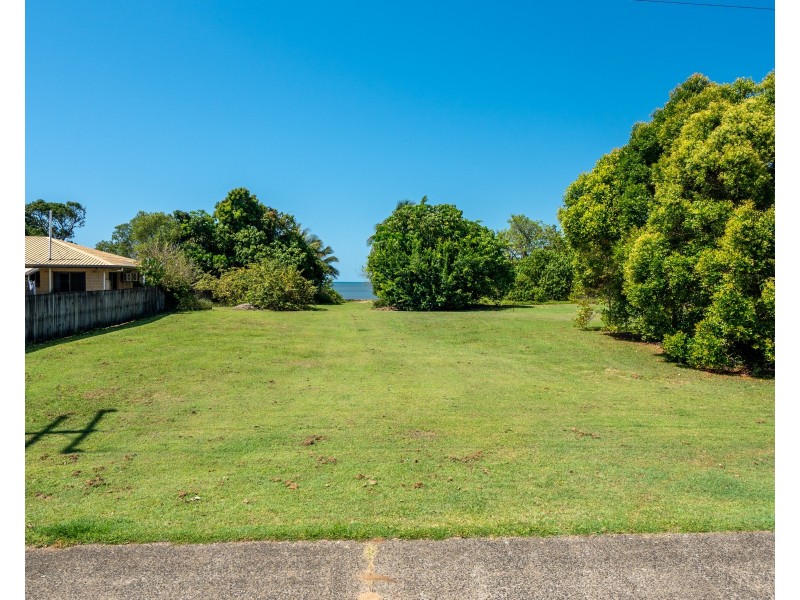 94 Bay Road, Coconuts QLD 4860