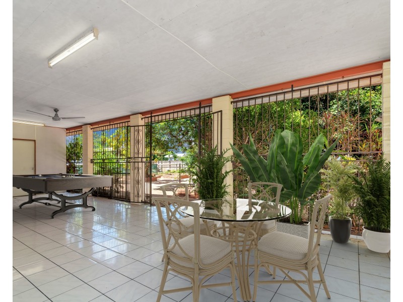 189 Swallow Street, Mooroobool QLD 4870