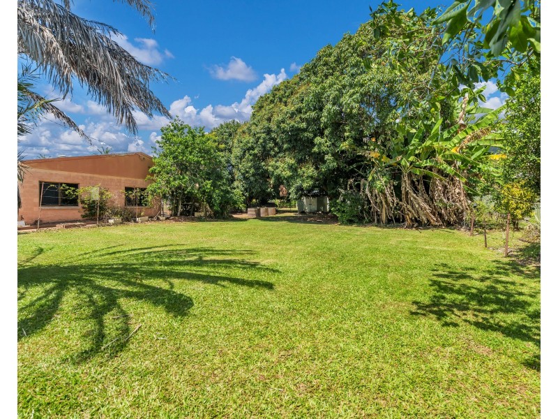 189 Swallow Street, Mooroobool QLD 4870