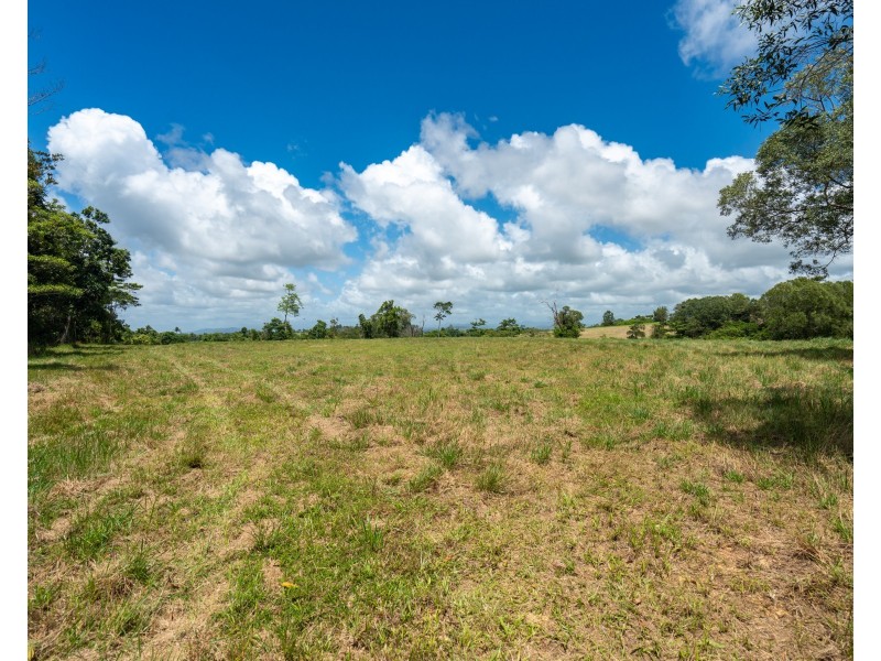 12 Jubilee Road, Jubilee Heights QLD 4860