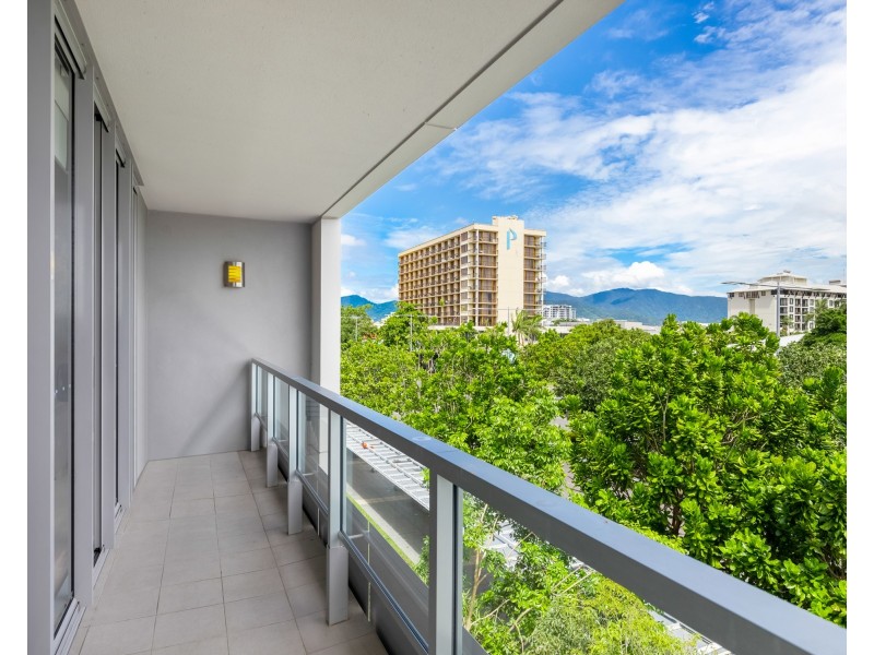 328/1 Marlin Parade, Cairns City QLD 4870