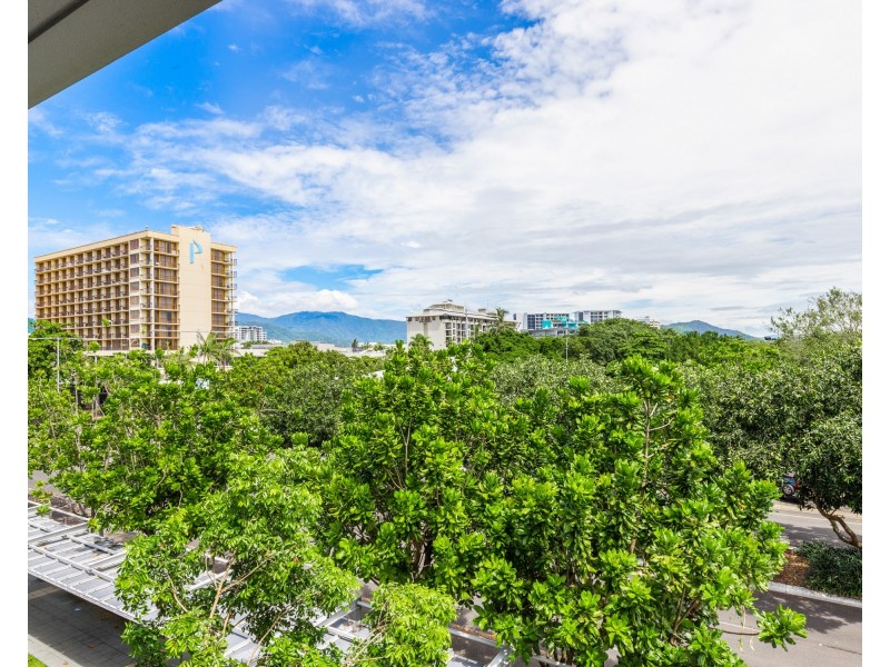 328/1 Marlin Parade, Cairns City QLD 4870