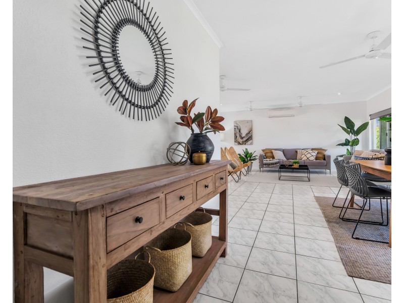 21 Dunbar Street, Mooroobool QLD 4870